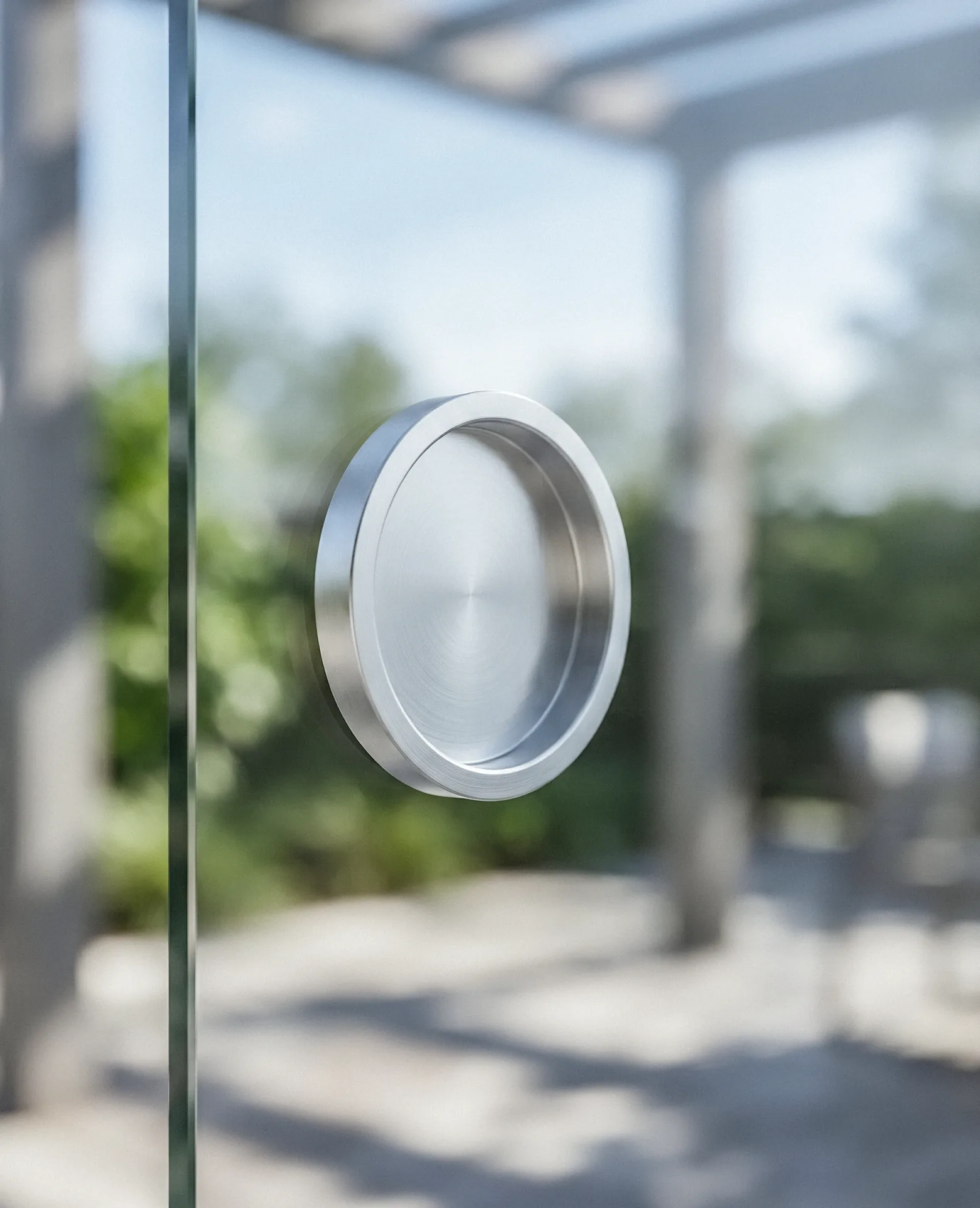 40 mm stainless steel recessed pull on the VG Ezie all-glass sliding wall